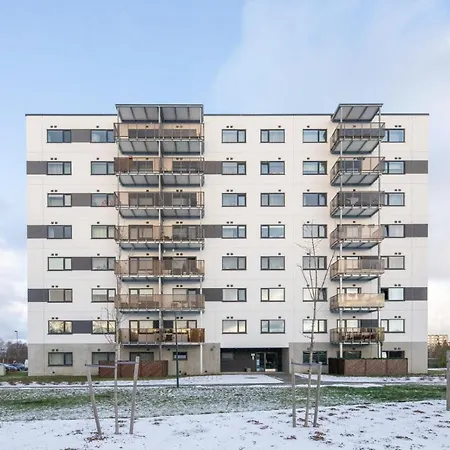 Wonderful At Modern, Spacious 2br